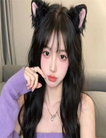 免费观看：《时间逆流2018》场景布置分析：环境设计与主题呼应探讨